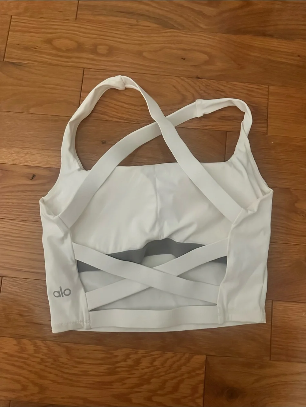 NWOT ALO Yoga White Cross-Strap Crop Bralette Workout Top